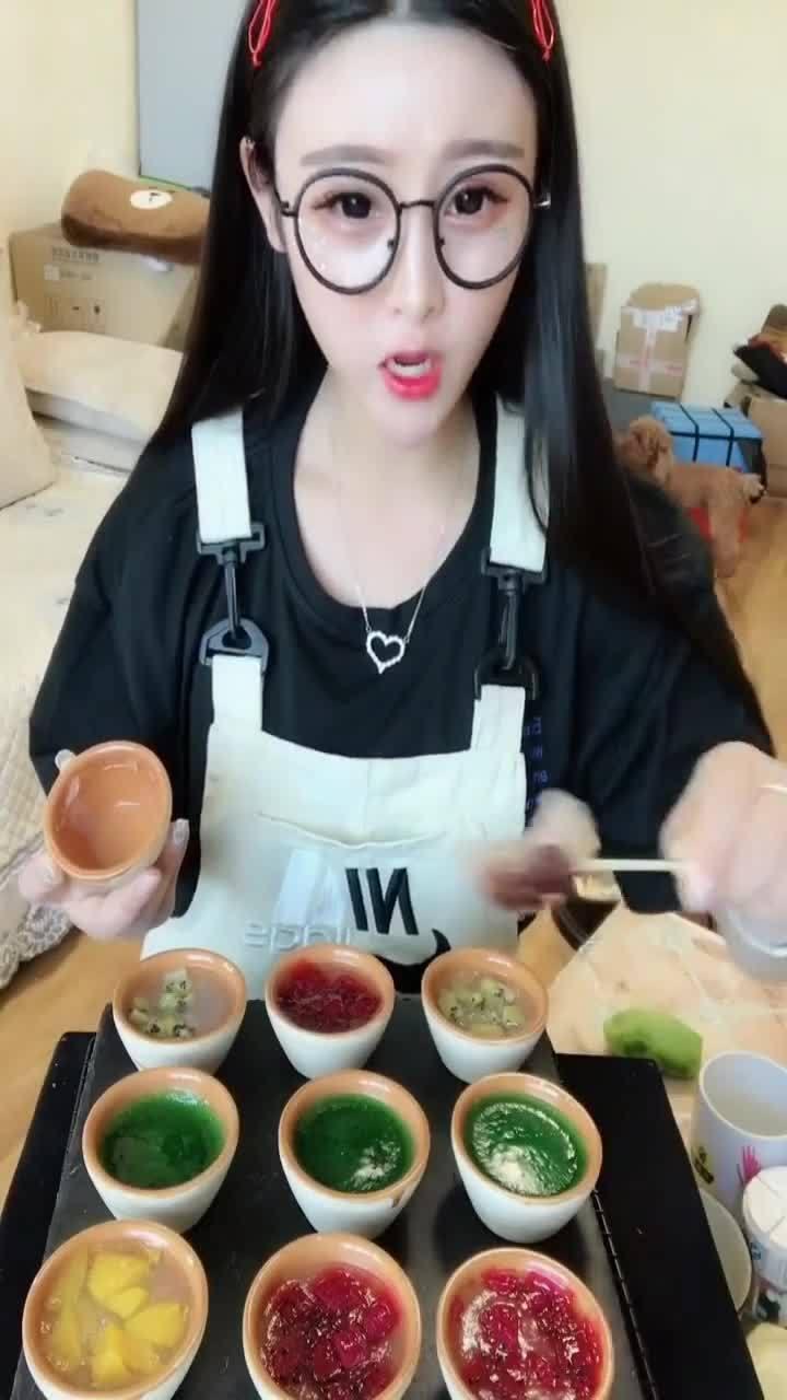 娱乐吃瓜酱网友自制